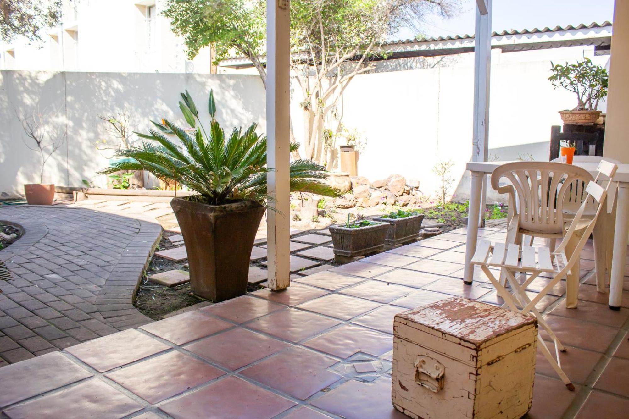 De Oude Yotclub Bed and Breakfast Oudtshoorn Eksteriør billede